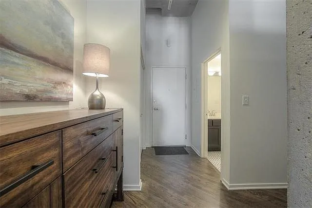 2107 Grand Boulevard - 903Unit 903 #903 - Photo 6 of 16