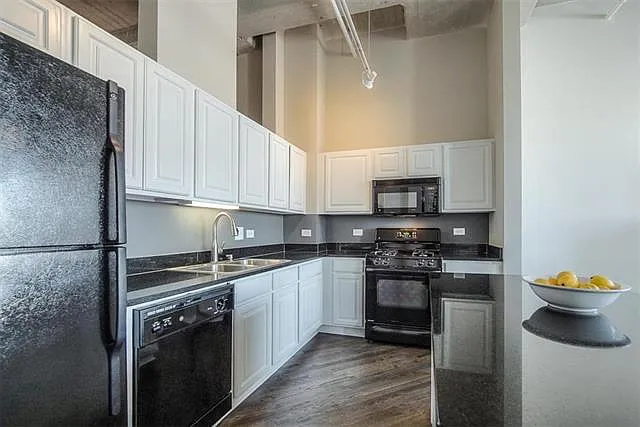 2107 Grand Boulevard - 903Unit 903 #903 - Photo 6 of 16