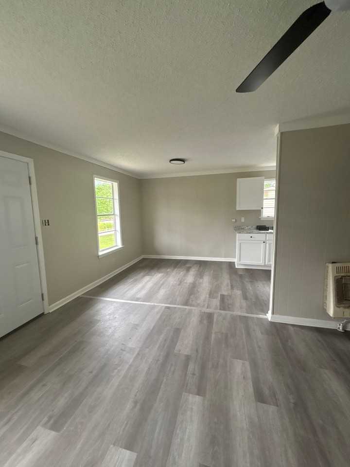 328 Keltner St #1 - Photo 2 of 10