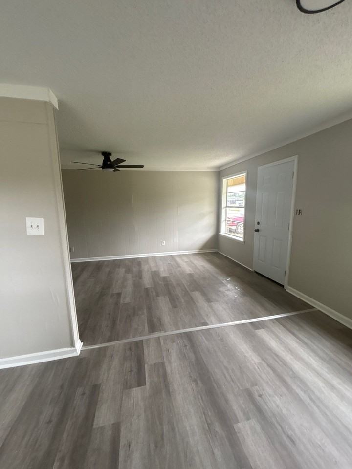 326 Keltner St #1 - Photo 6 of 10