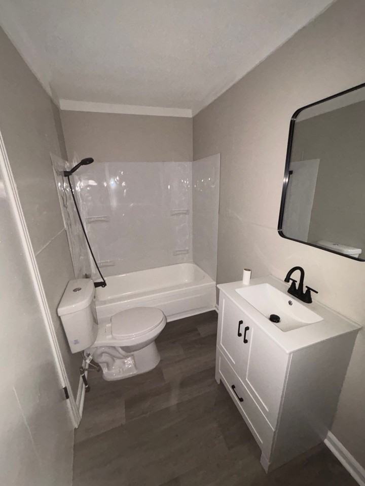 326 Keltner St #1 - Photo 7 of 10