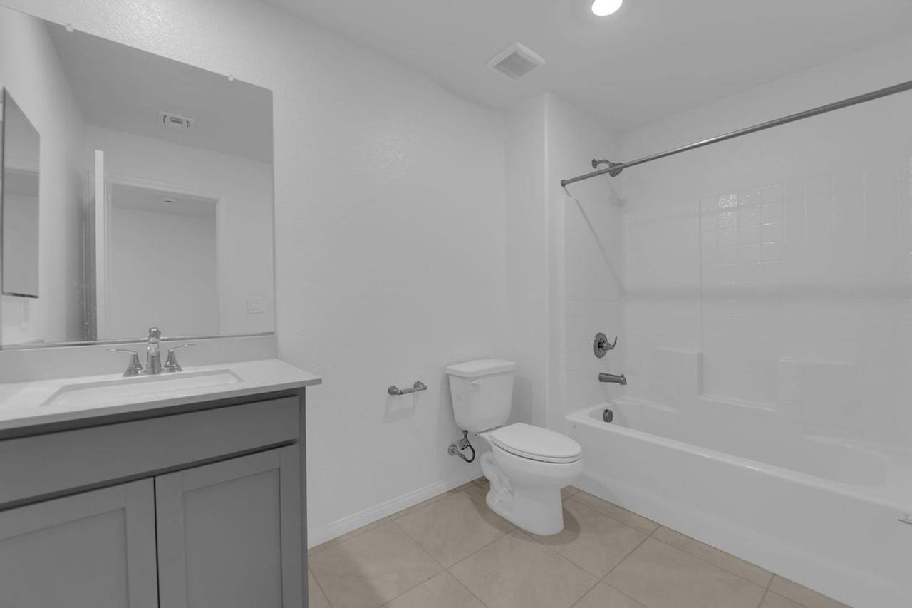 2610 Aversa St - Photo 7 of 20