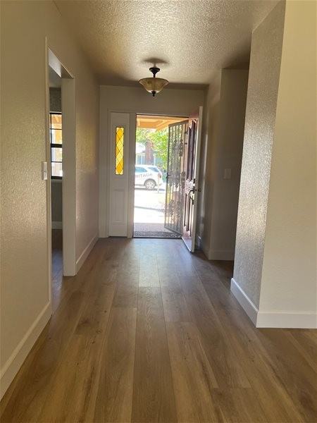 911 Mariposa Dr #1 - Photo 4 of 10