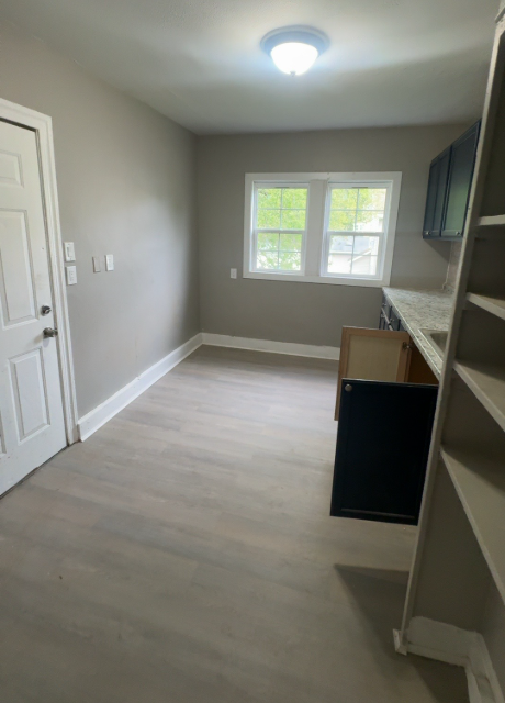 176 W Calthrop Ave #1 - Photo 2 of 4