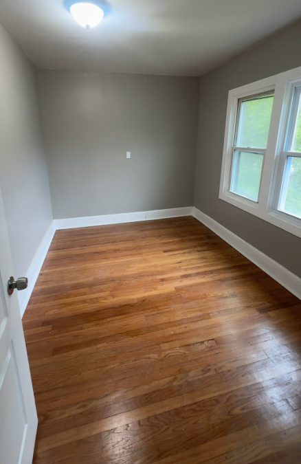 176 W Calthrop Ave #1 - Photo 4 of 4