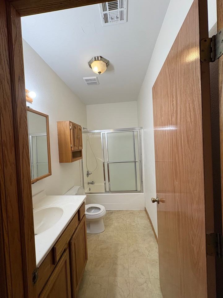 218 West Central Avenue - 3bApt 3b #3B - Photo 3 of 5