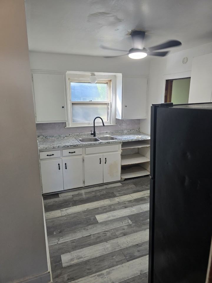 242 Crocker Blvd #2 - Photo 3 of 8