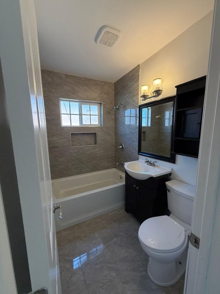 4255 Altadena Ave #1 - Photo 7 of 10