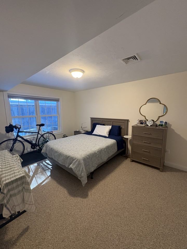26 Greenleaves Dr - 609Unit 609 #1 - Photo 5 of 7