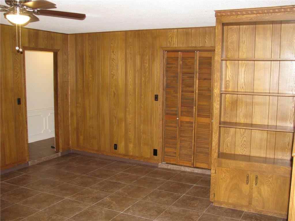 6509 Skycrest Dr - Photo 3 of 10