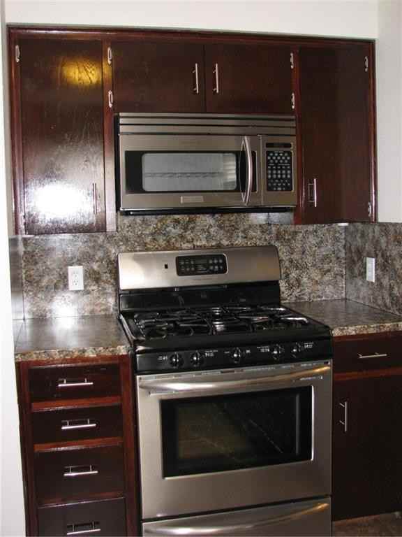 6509 Skycrest Dr - Photo 4 of 10