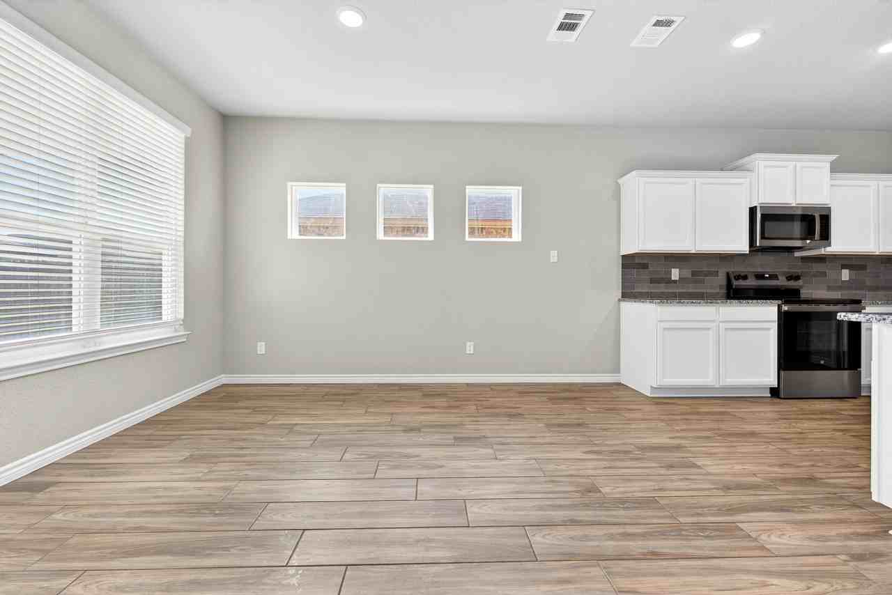 3200 Gryffindor Ln #1 - Photo 3 of 11