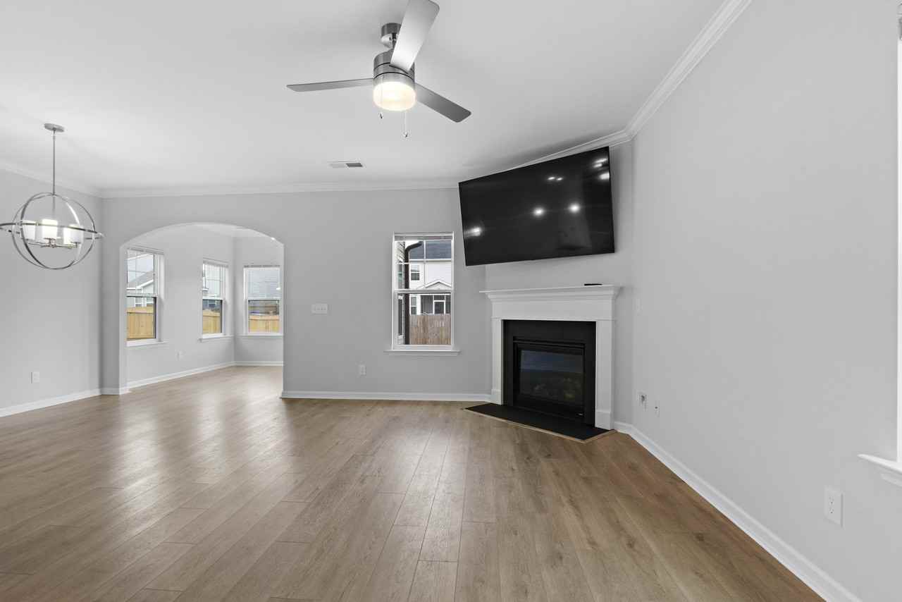 837 Peony Ln #1 - Photo 6 of 47