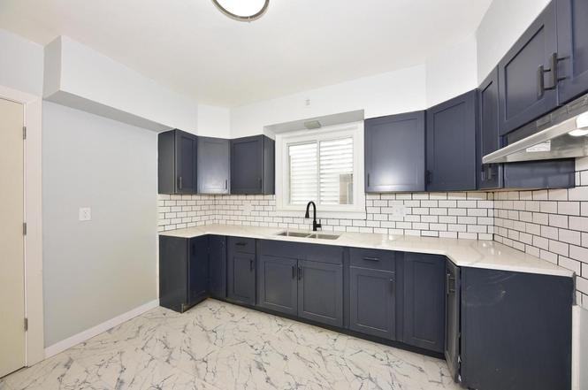 2129 N 47th St #1 - Photo 4 of 9
