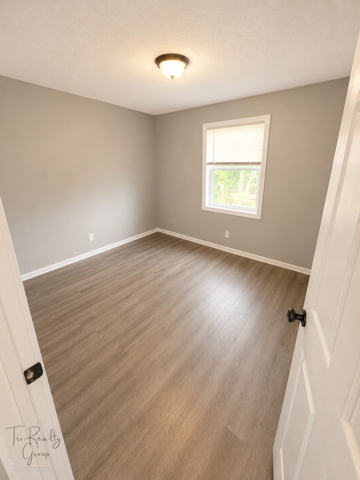 501 Westlawn Dr #28 - Photo 4 of 5