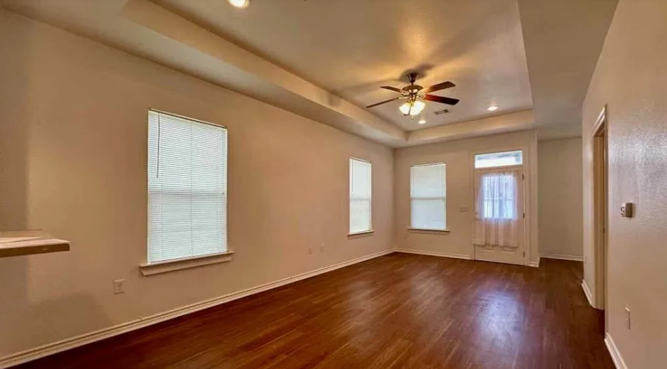 120 Smelker St #1 - Photo 4 of 7