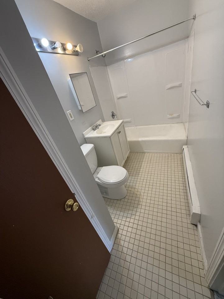 54 Grafton Street #C1 - Photo 5 of 12