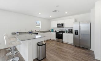 featured image of 15610 S Moon Valley Rd