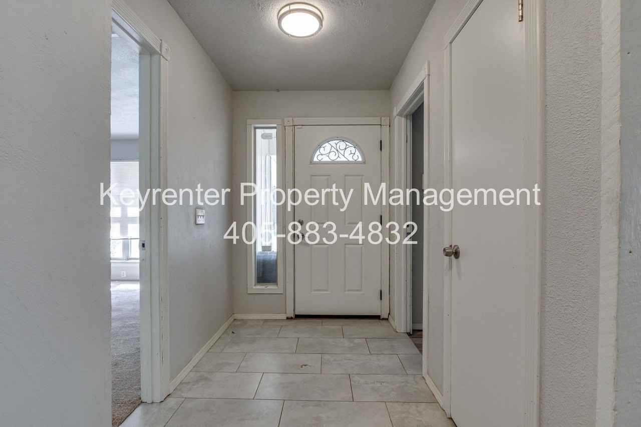 6913 Fawn Canyon Dr - Photo 6 of 50