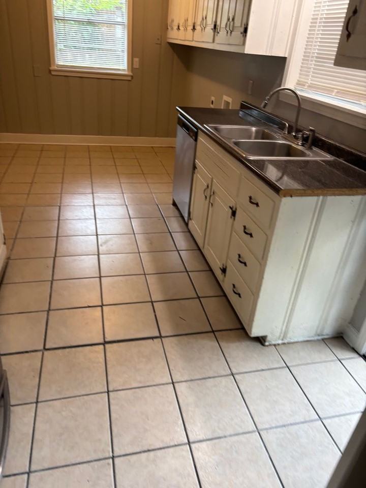 3293 S Perkins Rd - Photo 5 of 16