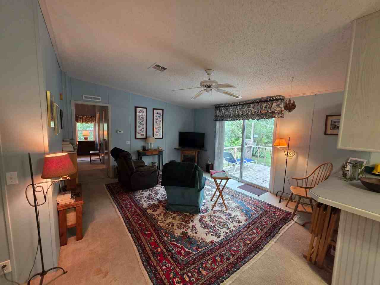858 858 E. Winnetka St. - Hidden Gem - Photo 5 of 26
