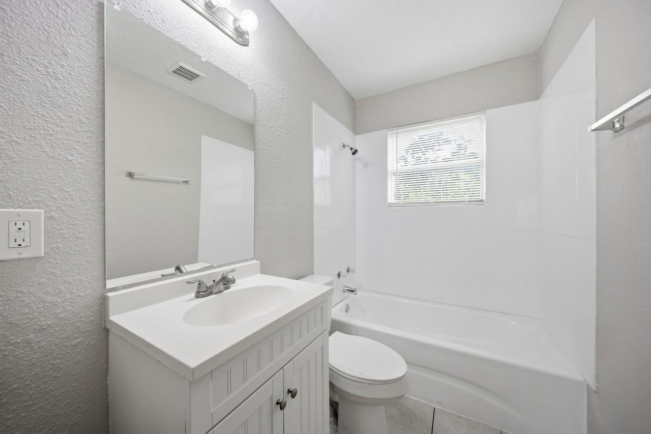 1028 5th Ave N - Photo 7 of 23