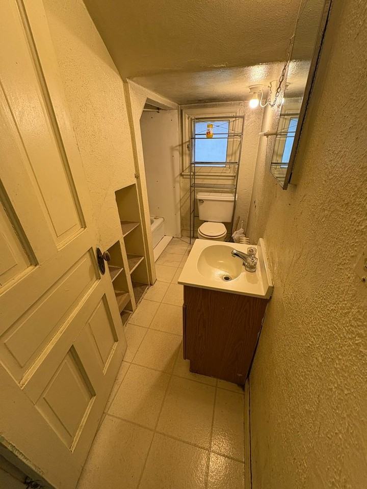 603 Iowa St - Photo 5 of 6