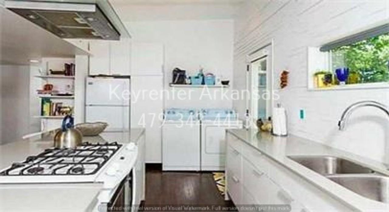 1321 S Washington Ave - Photo 7 of 9