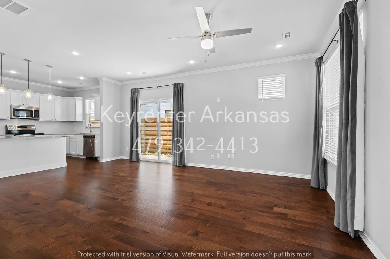 1434 N Oakland Ave - Photo 6 of 29
