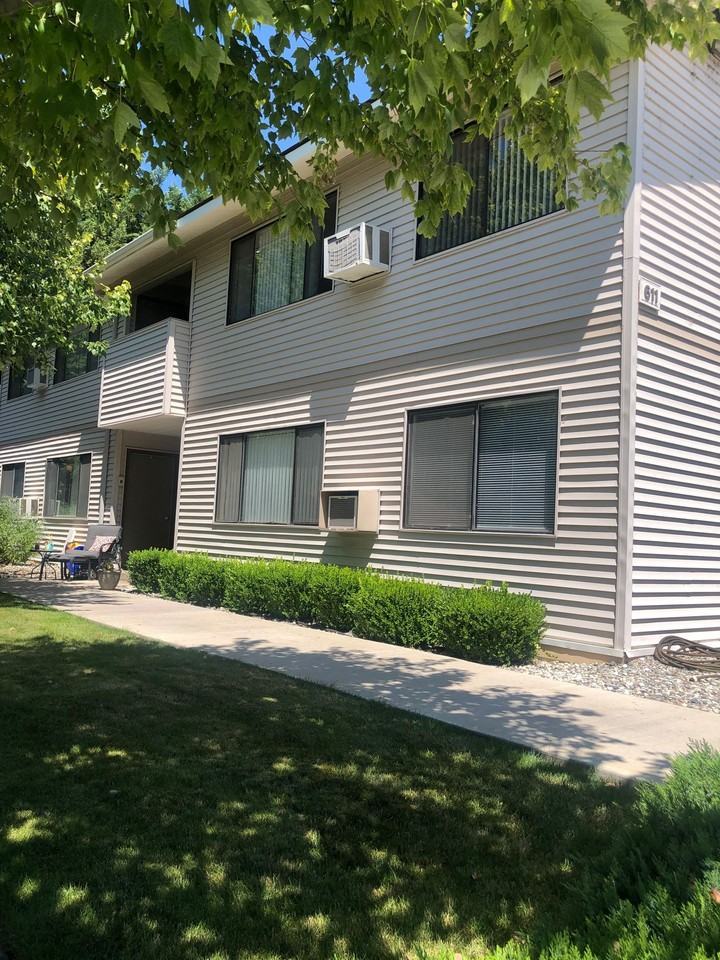 Skyview Apartments - Photo 2 of 4