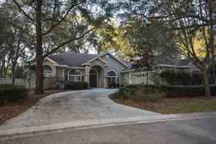 2414 Sw 98th Dr - Photo 1 of 1