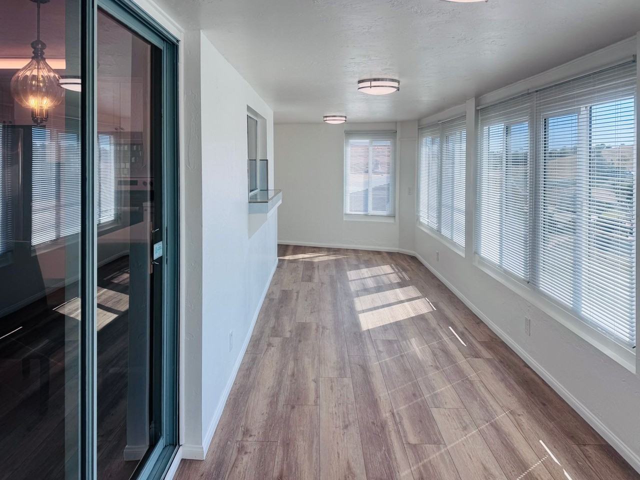 909 Richland Rd #142 - Photo 5 of 50