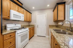 featured image of 71 E Palomar St