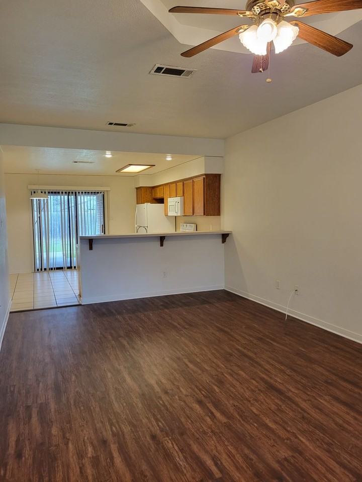 223 E Beeline Ln - Photo 6 of 20