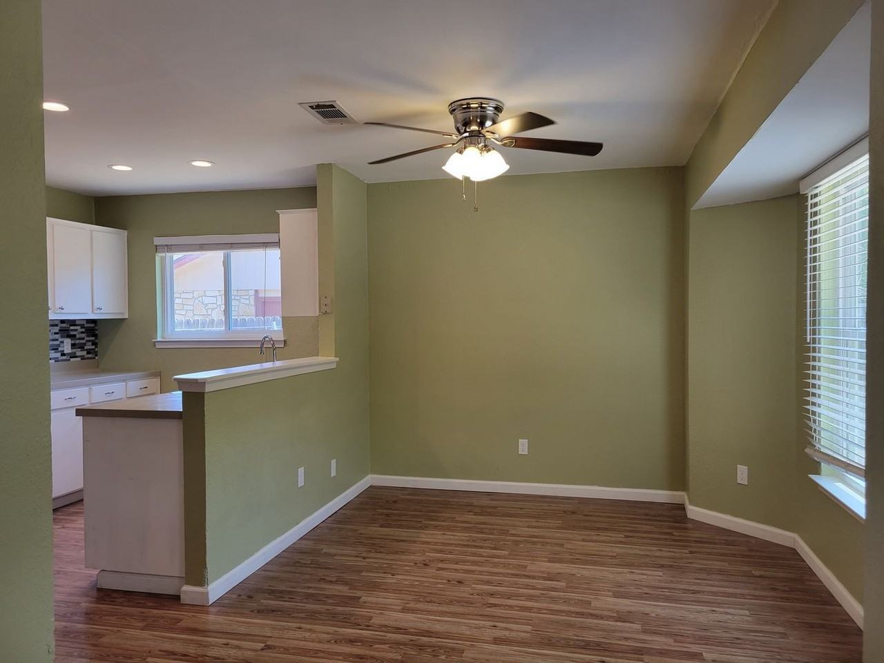 1229 Preswick Cir - Photo 5 of 21