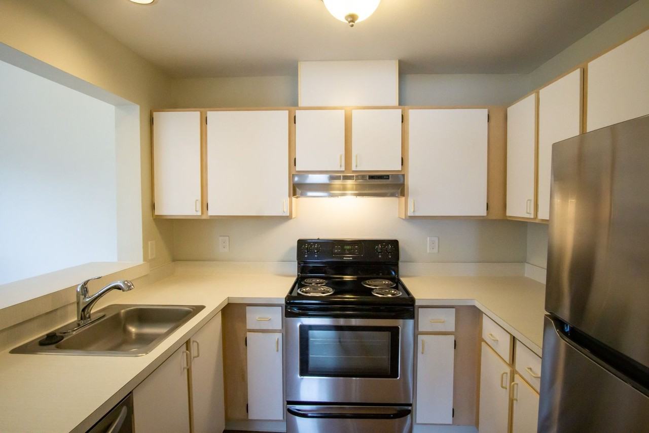 245 Sw Hooker St #07 - Photo 7 of 18