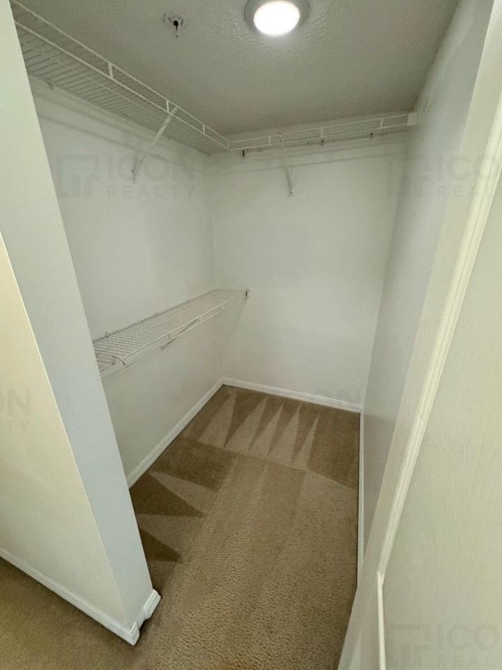 2039 Se 10th Ave #509 - Photo 7 of 12
