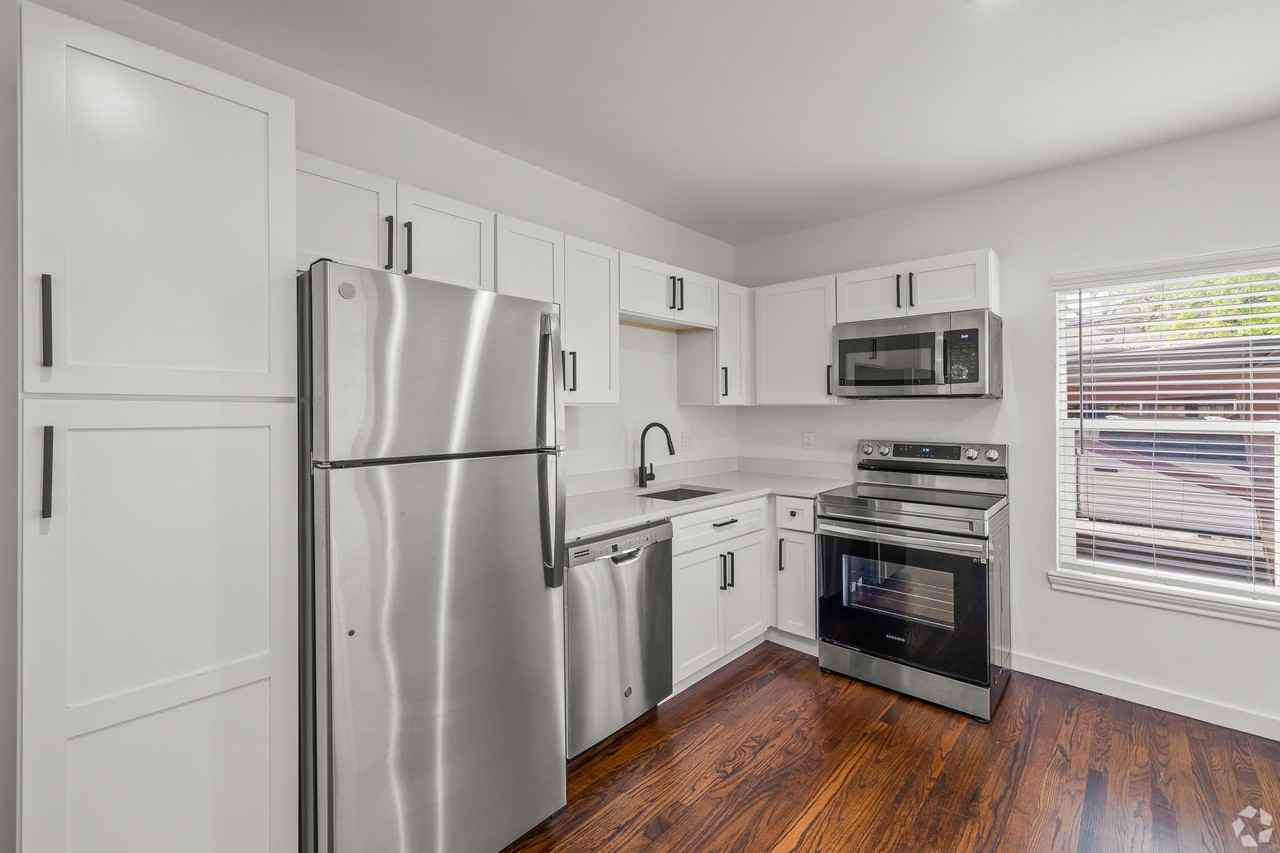 5910 Oram St - Photo 7 of 7
