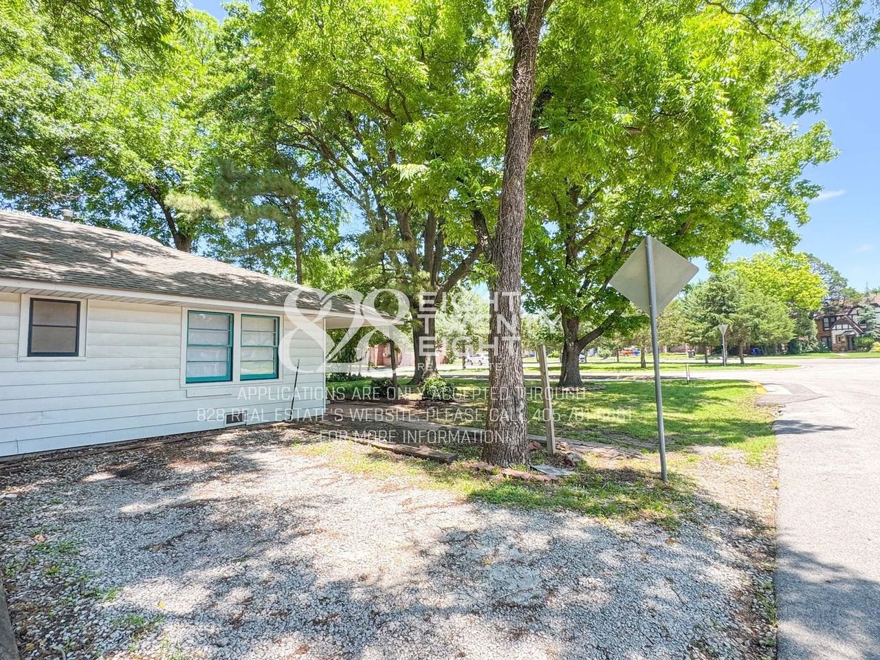 930 Miller Ave - Photo 3 of 49