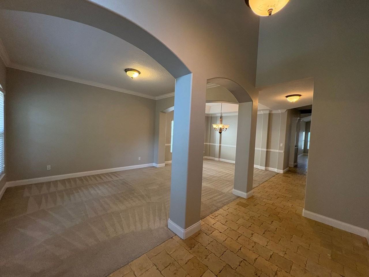6931 Lucca St - Photo 6 of 32