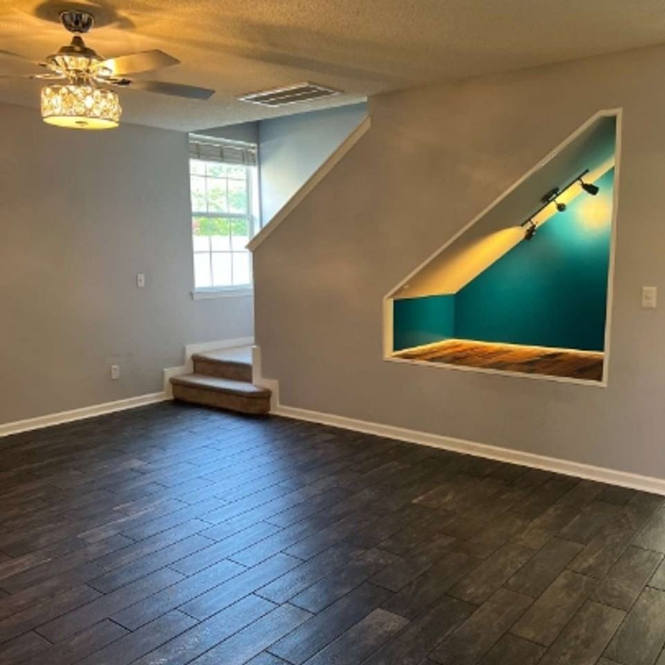 161 Stoney Xing - Photo 2 of 13