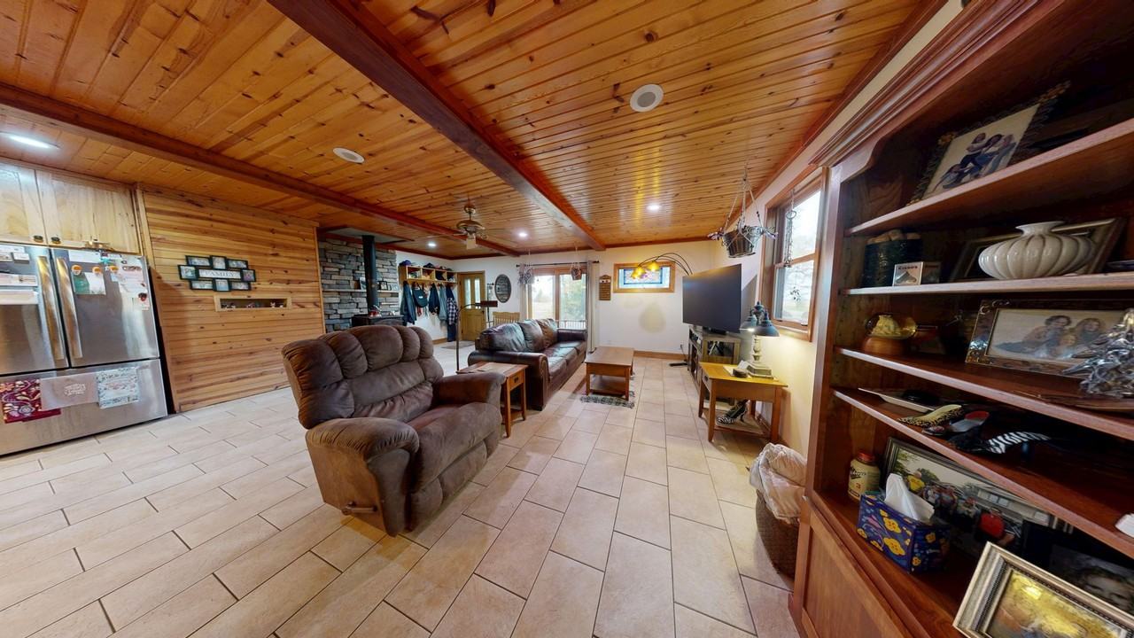 S1814 Stenslien Ln - Photo 6 of 16