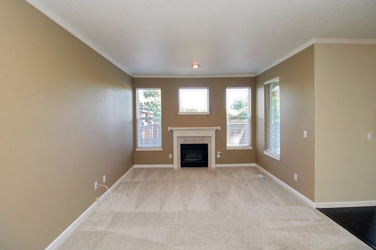 10722 Ne 5th Ave - Photo 5 of 33