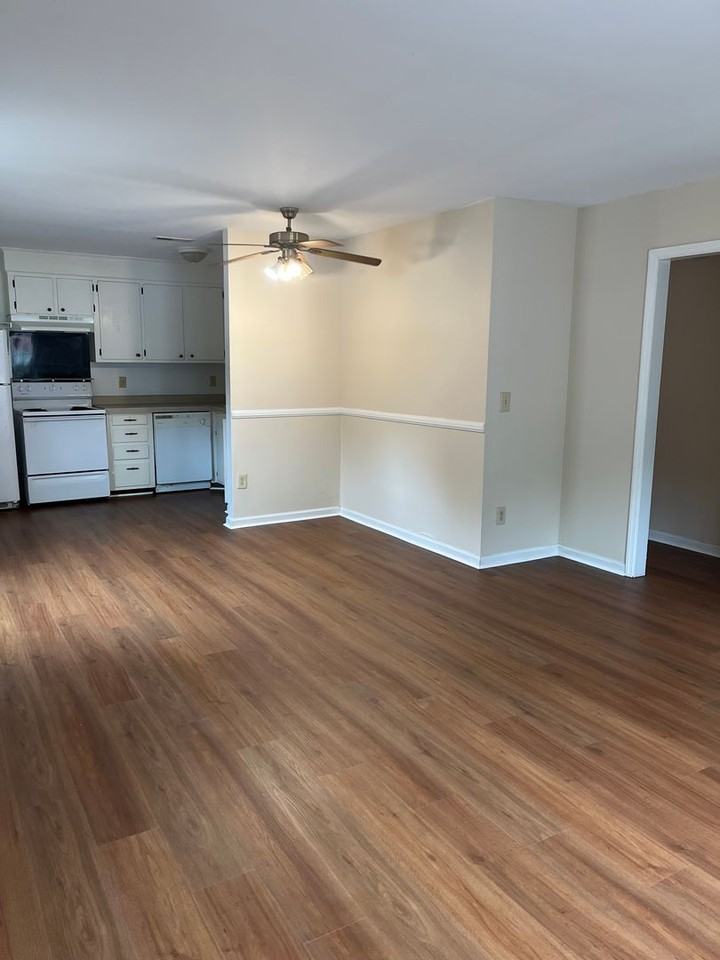 825 Sandpiper Dr Apt B #Apt B