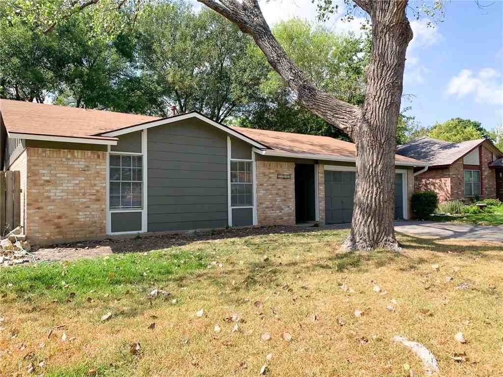 11640 Parkfield Dr - Photo 2 of 20
