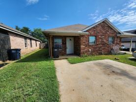 1429 E Robert St - Photo 1 of 1