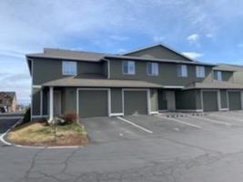 featured image of 2611 Nw Cedar Ave