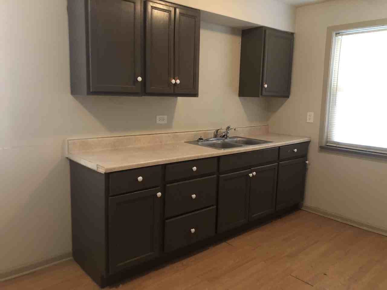 301 Hayes St - Photo 5 of 7