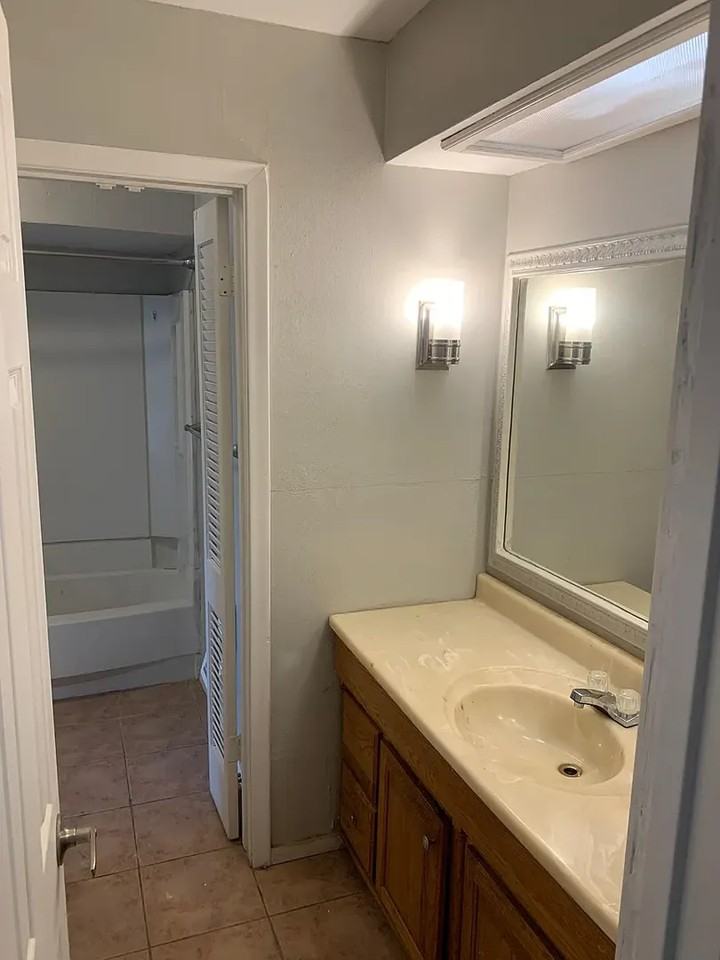 621 Tarryall Dr - Photo 3 of 11