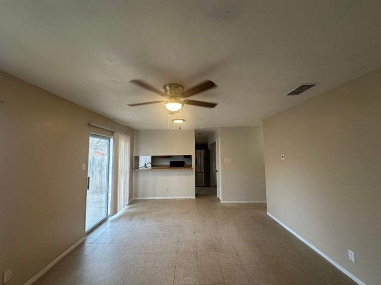 1325 Bitterlake - Photo 2 of 7
